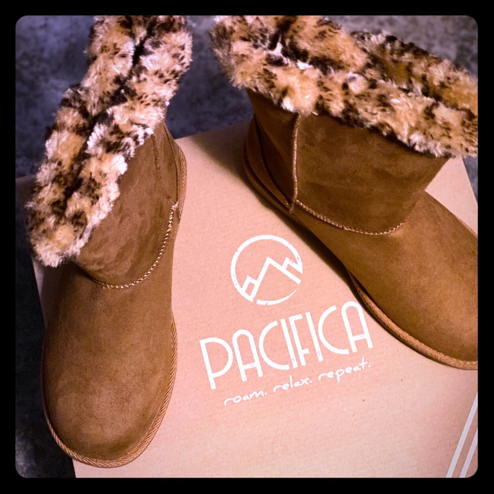 NEW Pacifica Suede Boots Leopard 🐆 Trim & Lini…